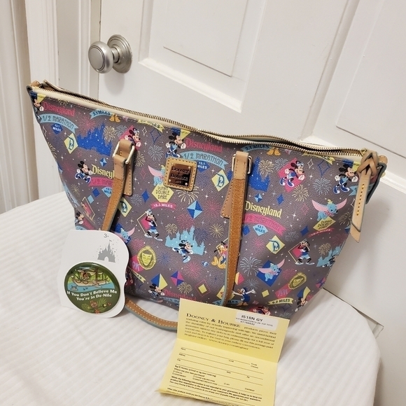 EUC Disney Dooney & Bourke Disneyland Marathon Weekend 2015 Tote, Authentic - Picture 12 of 16